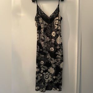 Forever 21 black dress